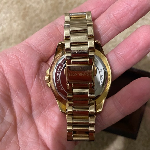 Michael Kors Watch - Picture 2 of 5